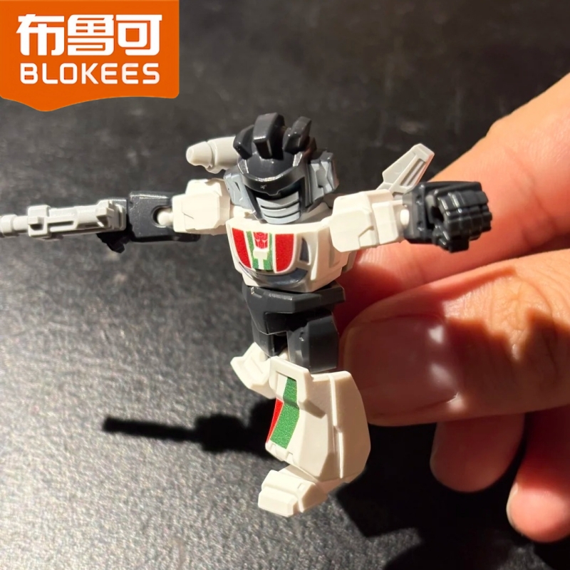 บล็อกกี้ส์ ทรานส์ฟอร์เมอร์ส ดี - Model Kit Transformers บทวิจารณ์และราคา