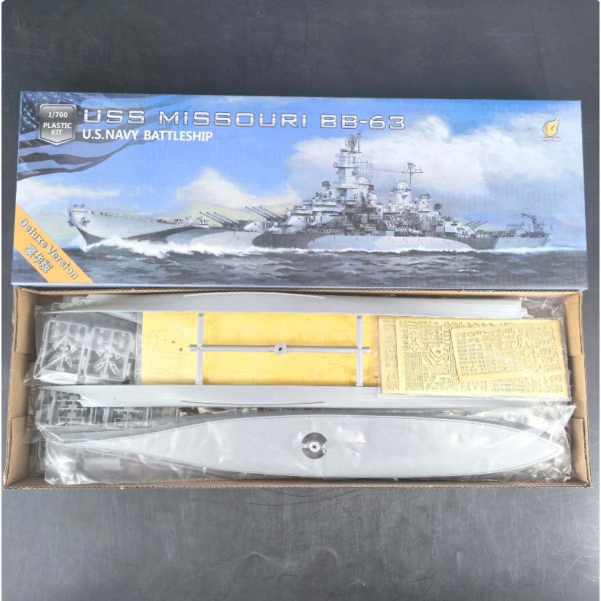 VeryFire VF700909DX โมเดลเรือร - Model Kit Uss Missouri บทวิจารณ์และราคา